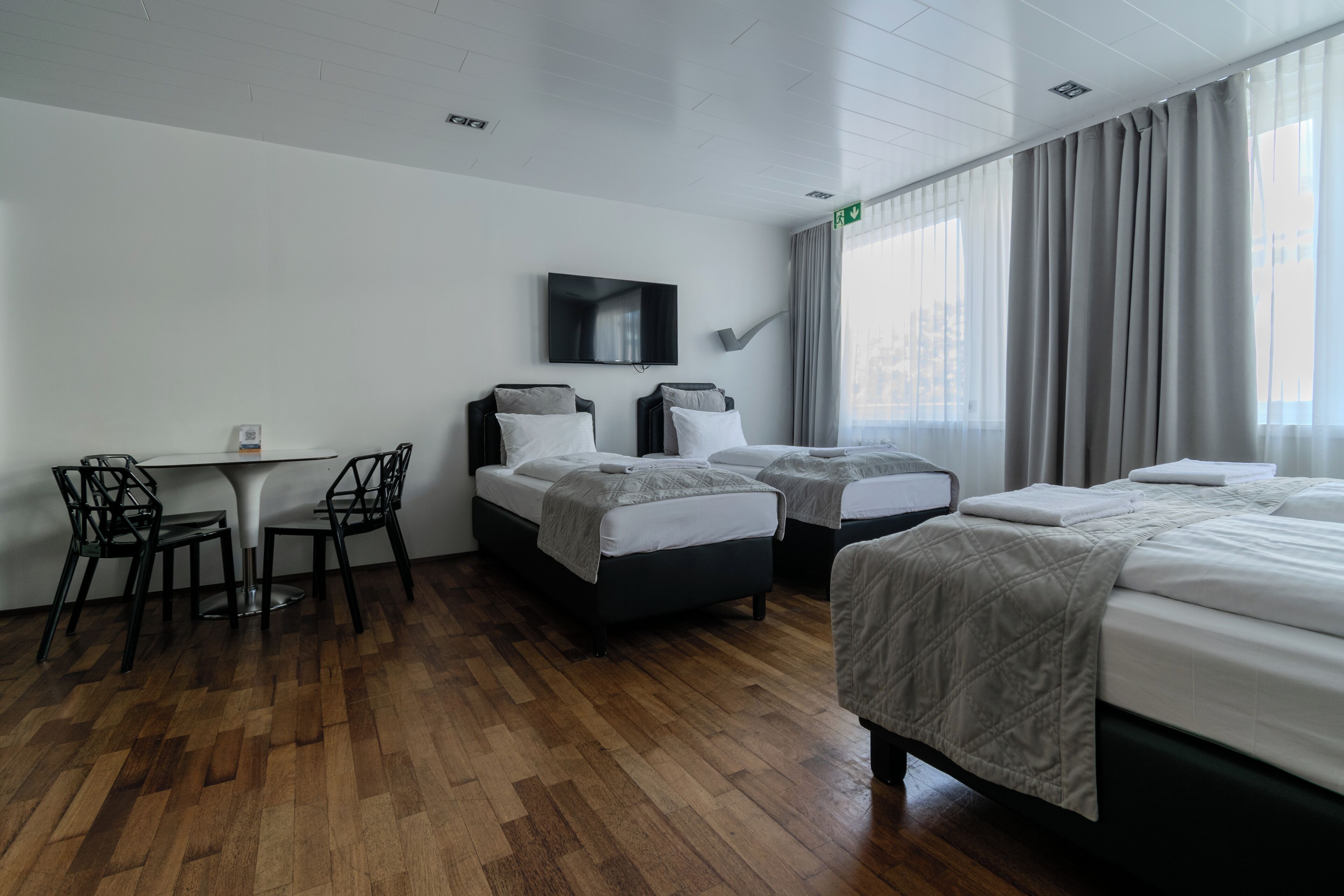 quadruple room | 1 bedroom, hypo-allergenic bedding, individually decorated