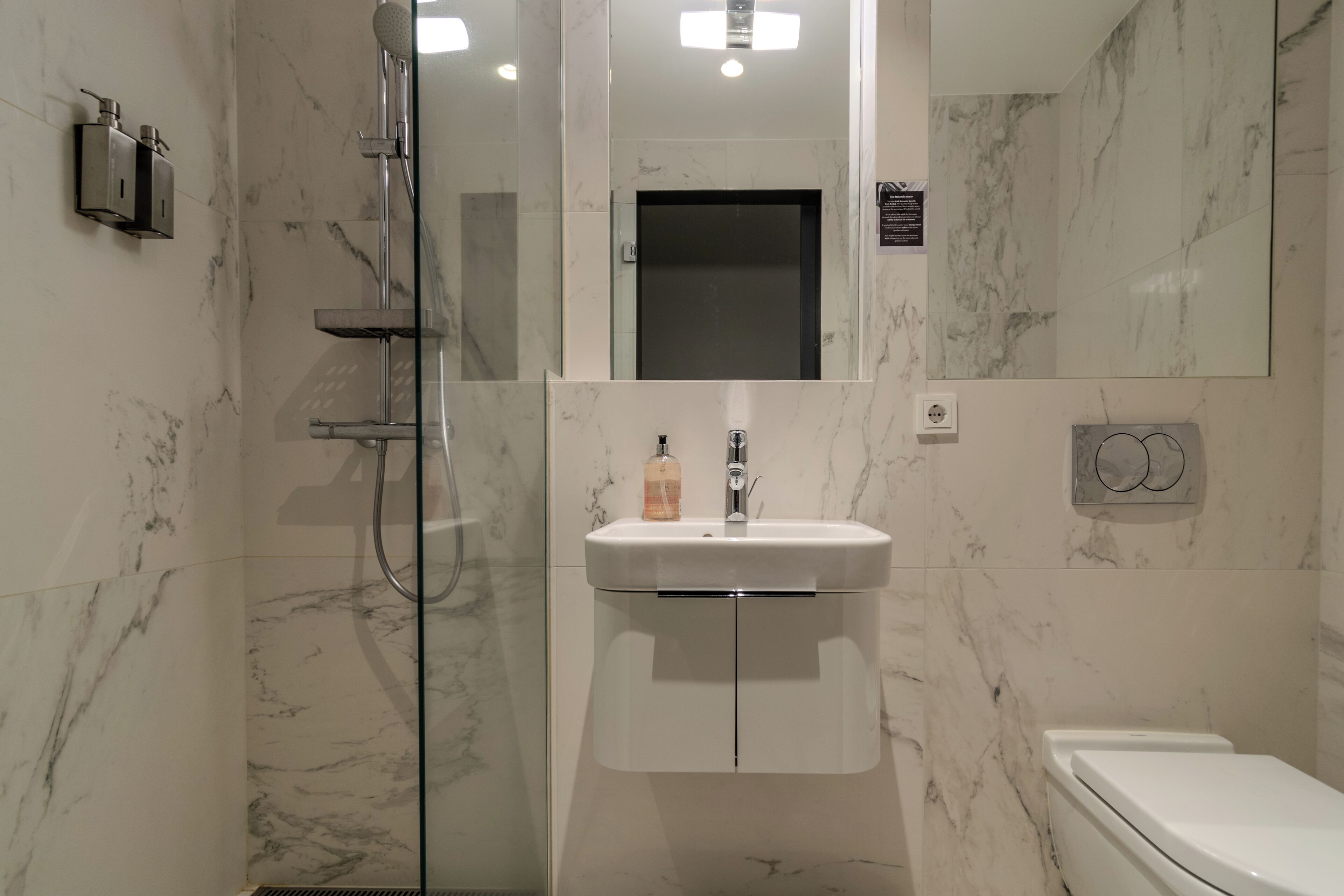 Photo - Midtown Reykjavik by Heimaleiga