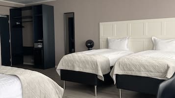 Quadruple Room | 1 bedroom, hypo-allergenic bedding, individually decorated