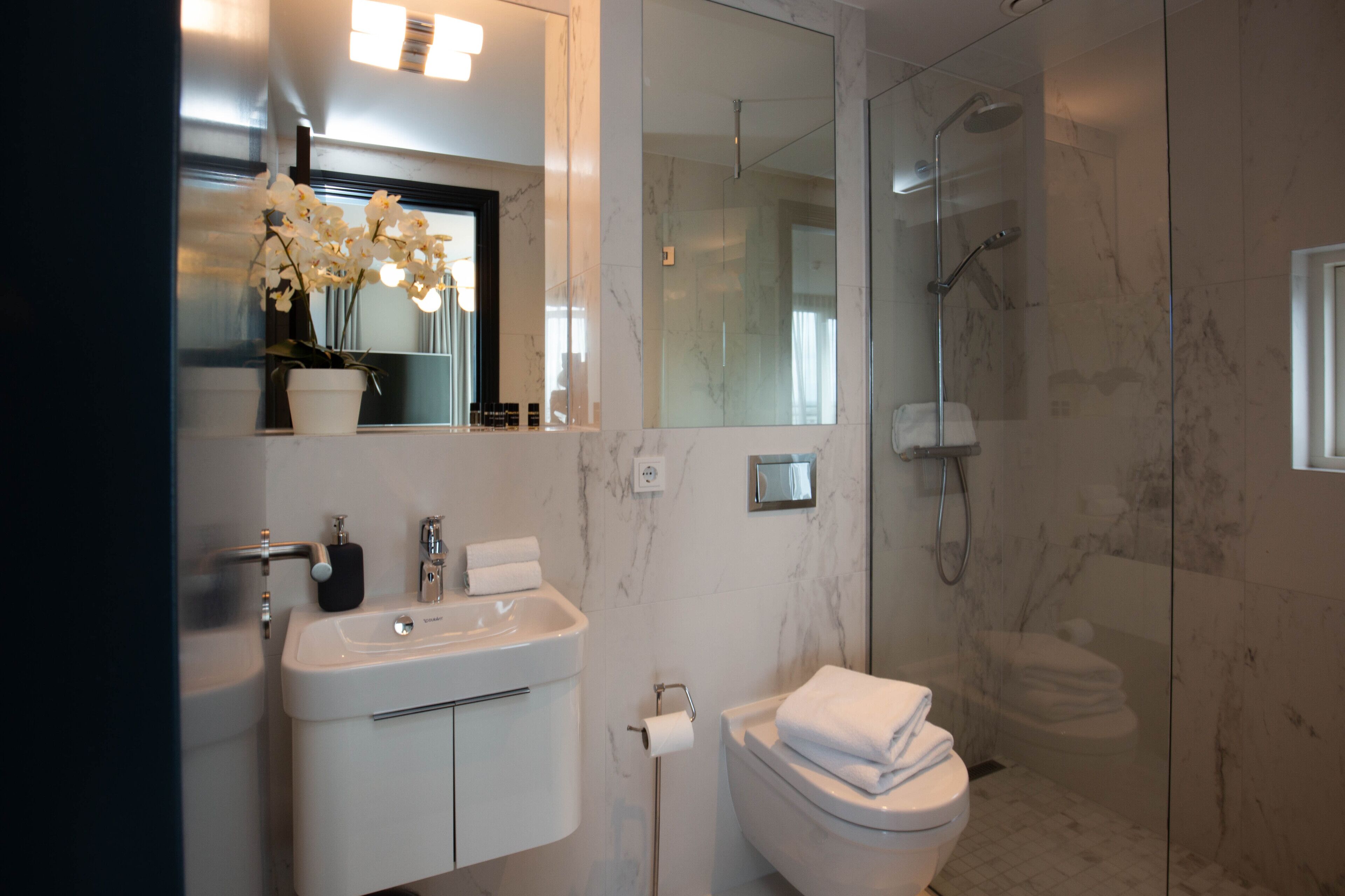 double room, balcony | bathroom | free toiletries, hair dryer, towels