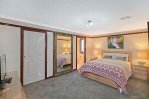 2 Schlafzimmer, Bügeleisen/Bügelbrett, WLAN, Bettwäsche