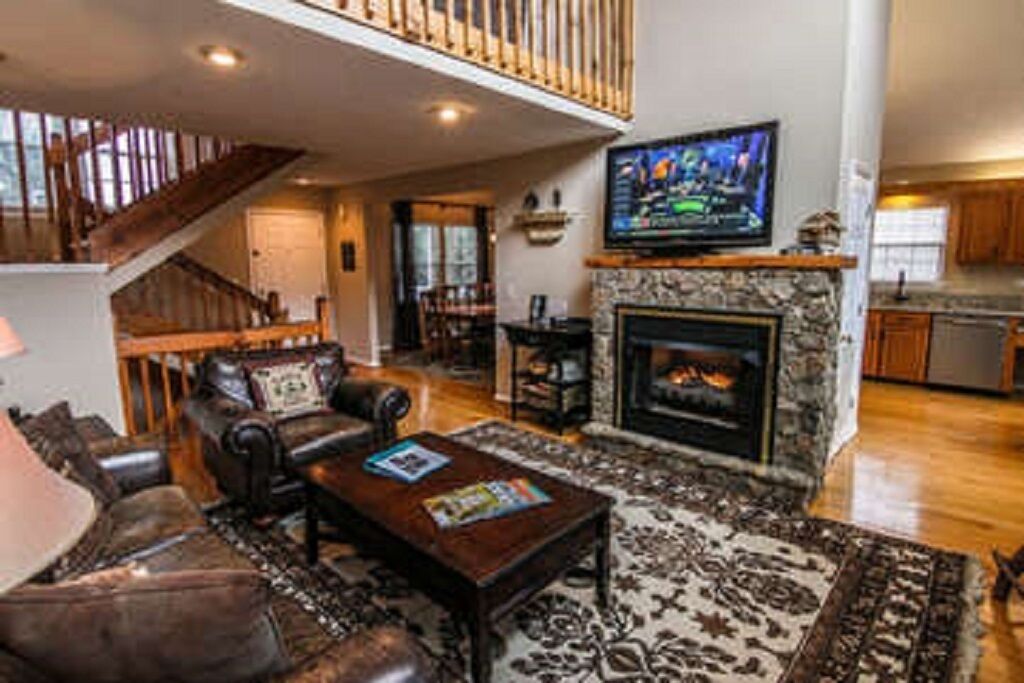 Special Pricing 3 king-master-suites,  in the App Ski Mtn,  w/mountain views