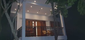 Front of property - P&P Luxury villas (Unawatuna)