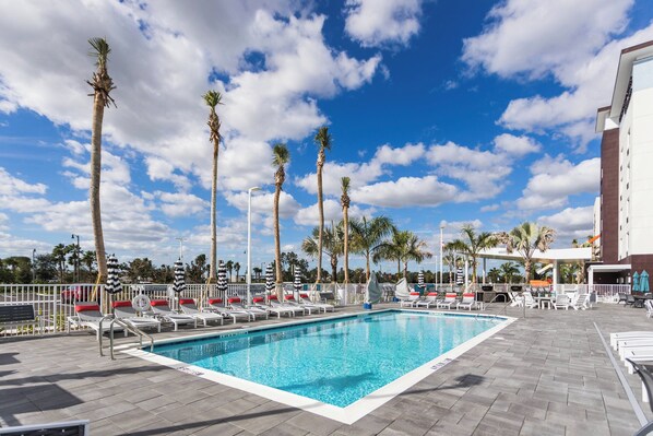 Outdoor pool, pool umbrellas