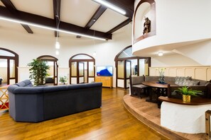 Hall