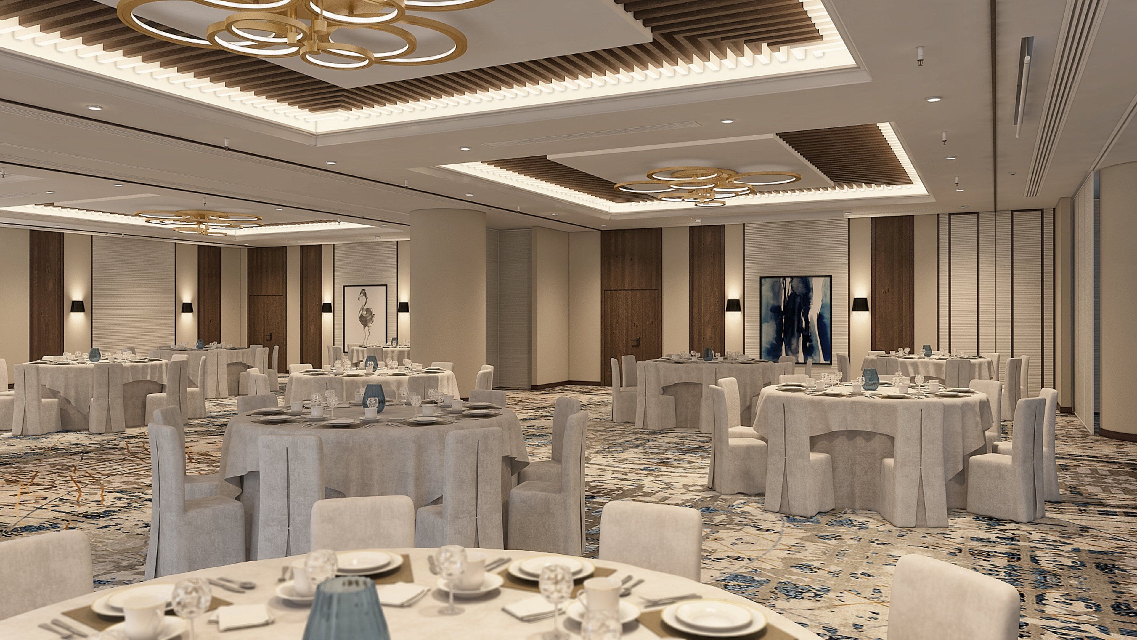 Uma sala de conferências de hotel com várias mesas redondas, cadeiras e piso coberto de carpete.