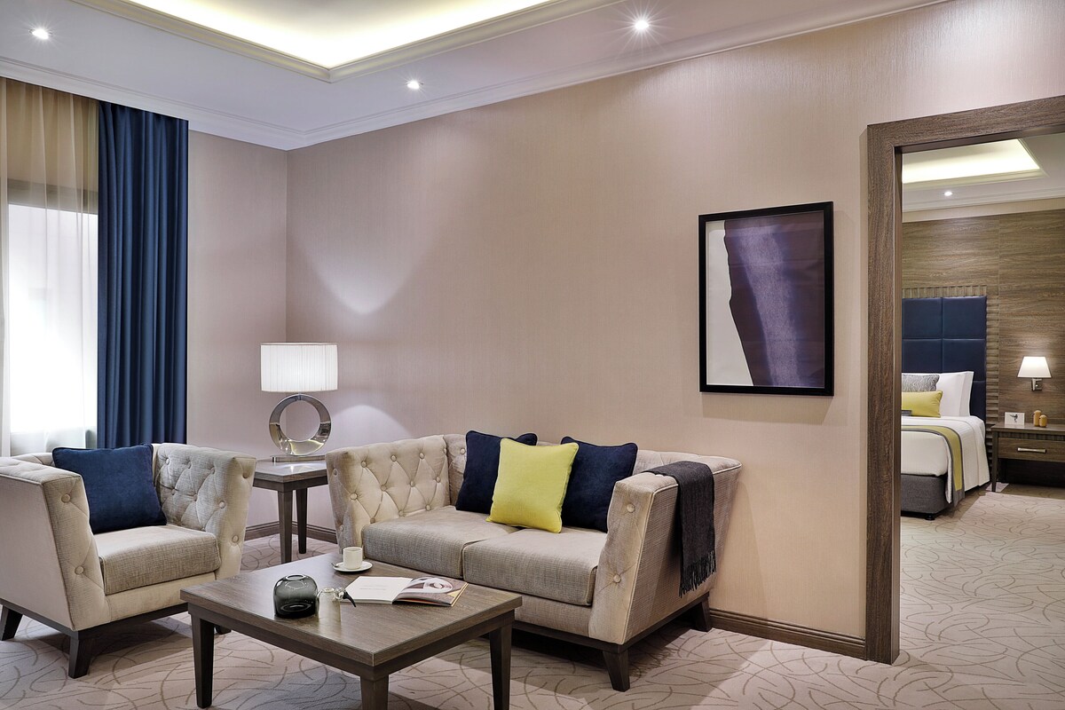 Premium bedding, minibar, desk, laptop workspace