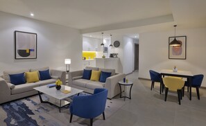 Premium bedding, minibar, desk, laptop workspace