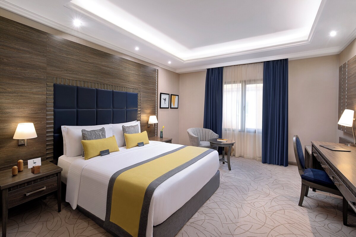 Premium bedding, minibar, desk, laptop workspace