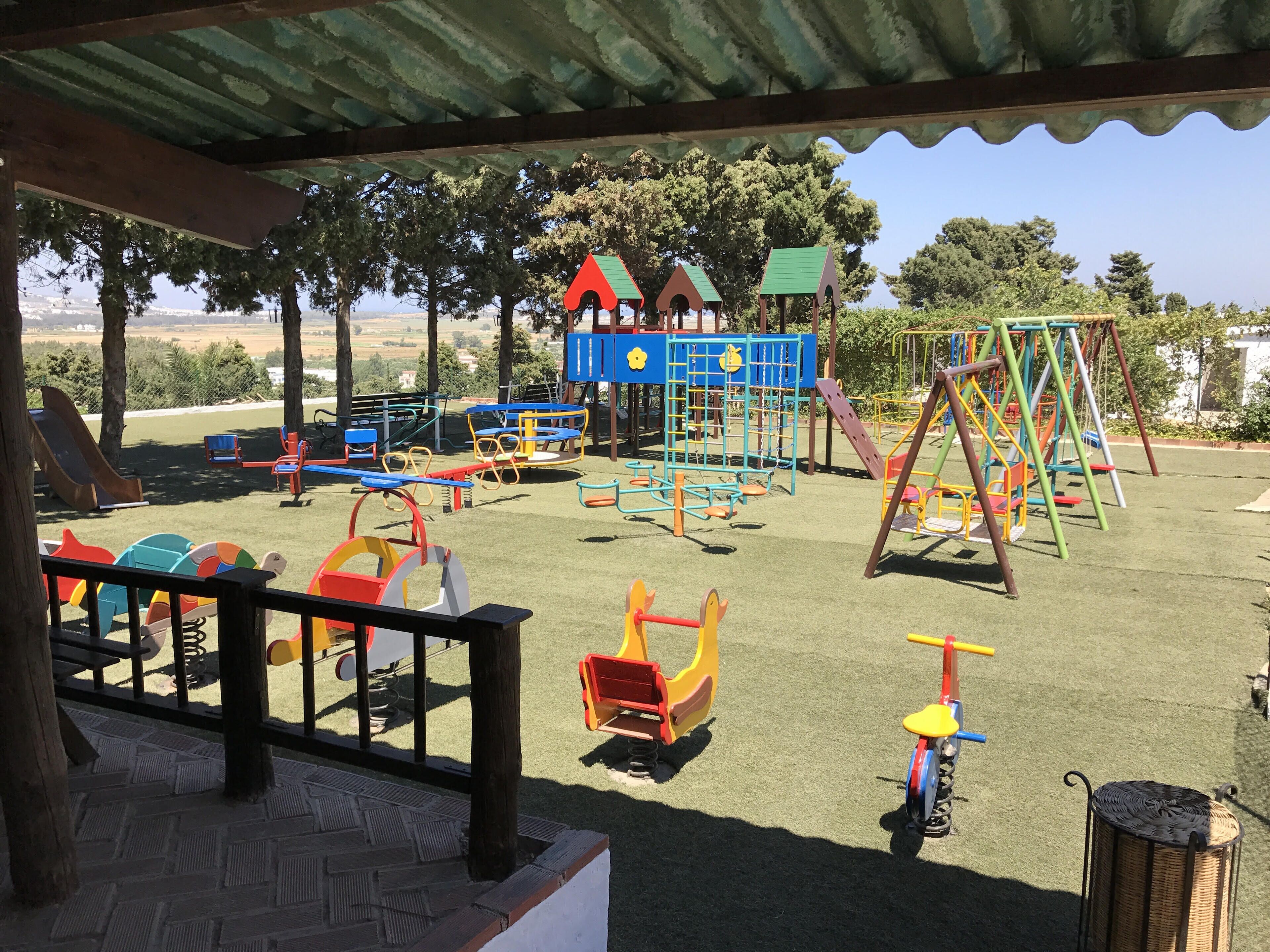 Área de juegos infantiles al aire libre