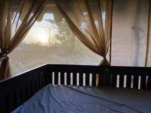 Superior AC Tent | Seprai linen