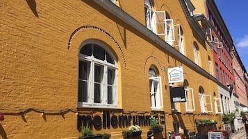 Overnatningsstedets facade