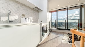 Unclassified image, 4 of 20, button - Ehome - Brand New Charming & Designed Apartment In CBD (Auckland)
