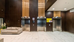 Unclassified image, 2 of 15, button - Ehome - Stylish & Stunning In Central CBD Next to Skytower (Auckland)