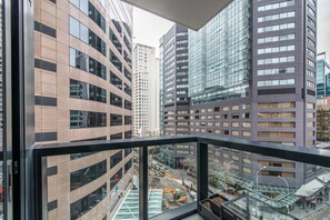 City Apartment, 2 Bedrooms, Non Smoking | City view