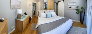 2 chambres, fer et planche à repasser, Wi-Fi gratuit, draps fournis