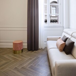 Chambre Confort | Coin séjour