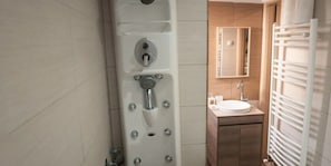 Studio | Badezimmer