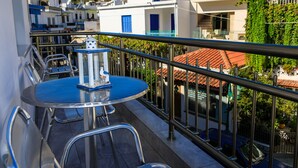 Superior Double Room | Balcony view - Pansion Kaloyiannis (Alonissos)