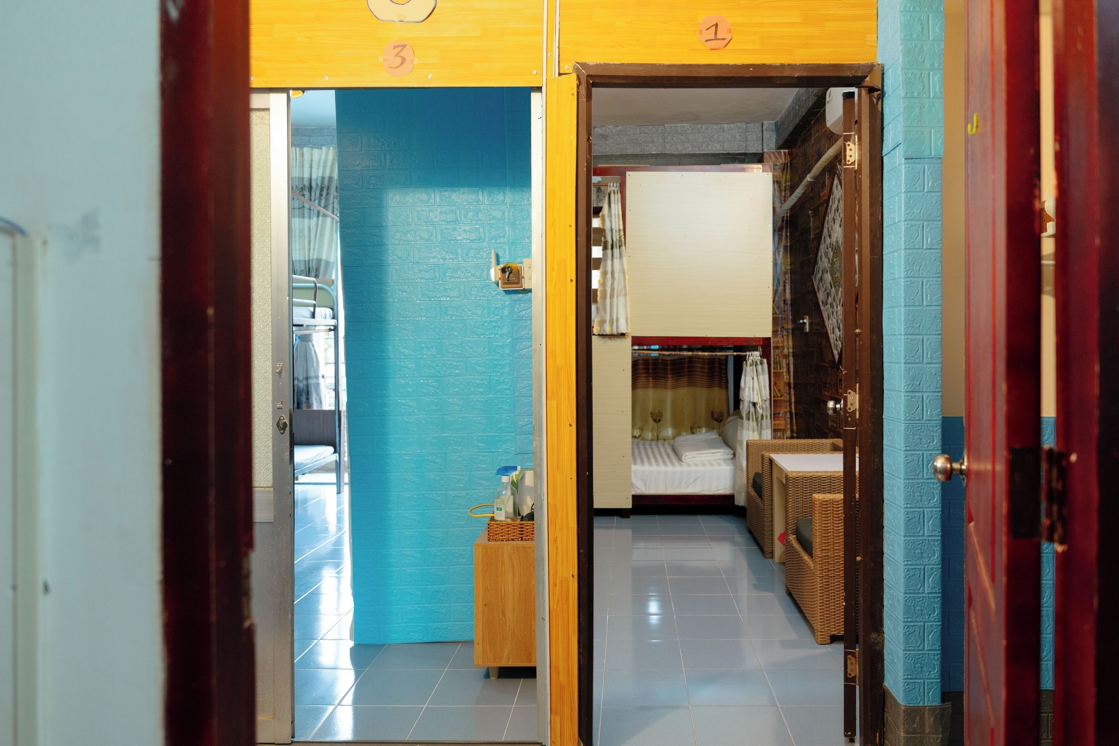 家庭双人房或双床房 | Select Comfort 床、遮光窗帘、免费 WiFi、床单