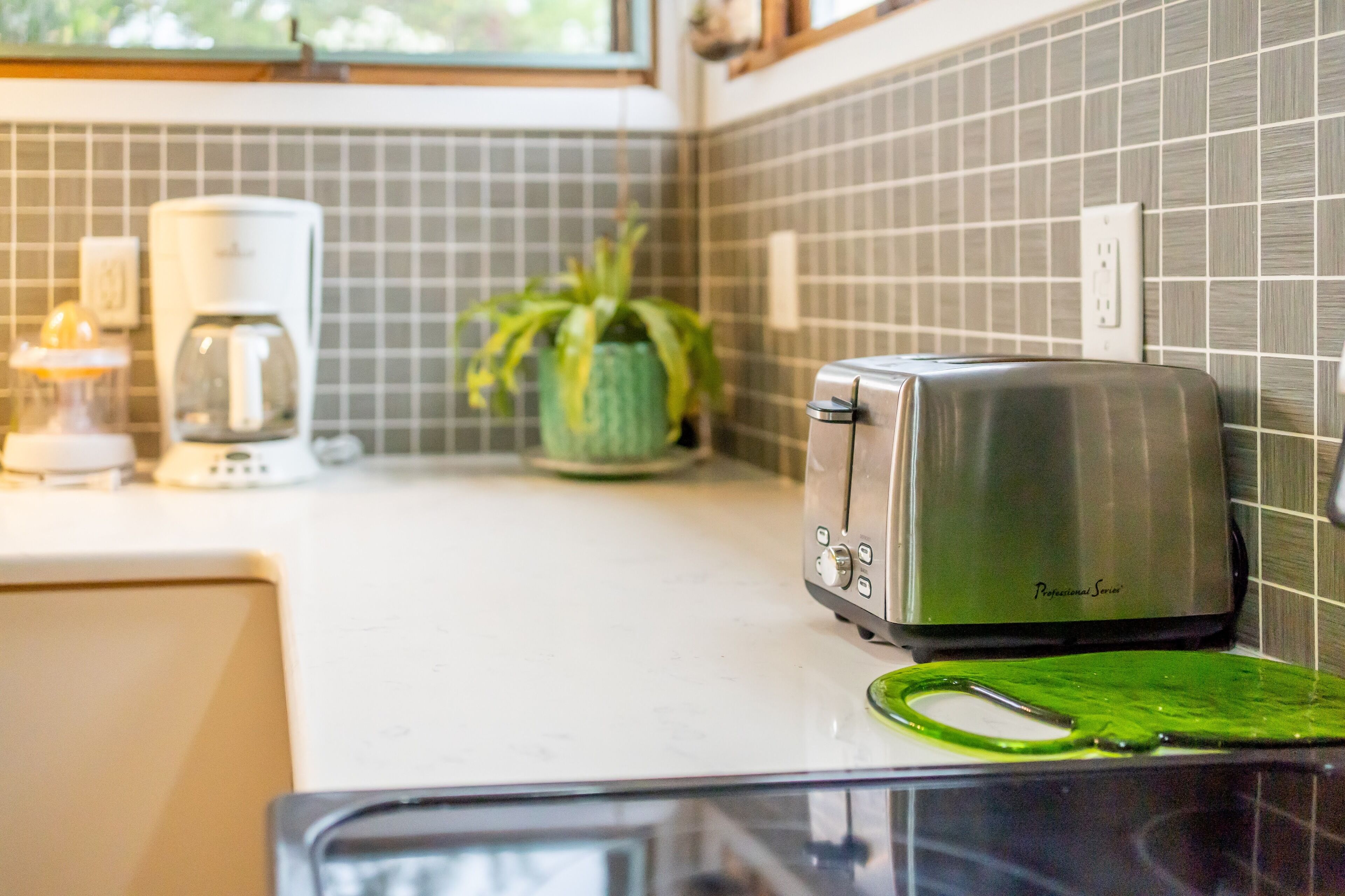 Quiet place with easy access to high energy. NYC within 30 mins.