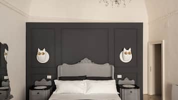 Deluxe Room | Down comforters, desk, soundproofing, iron/ironing board