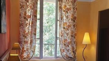 Kamar Double Deluks (Terracotta) | 1 kamar tidur dan didekorasi berbeda-beda