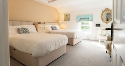 The Willows House & Studios