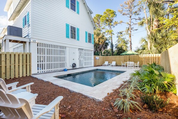 Udendørs pool, opvarmet pool