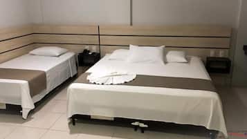 Minibar, free WiFi, bed sheets