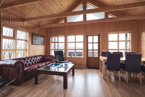 舒適小屋, 4 間臥室 | 起居區 | 書籍