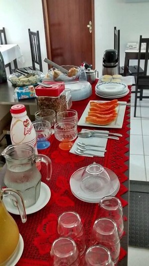 Free daily buffet breakfast