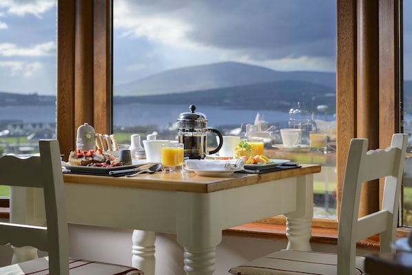 Free daily full breakfast - Greenmount House (Dingle)