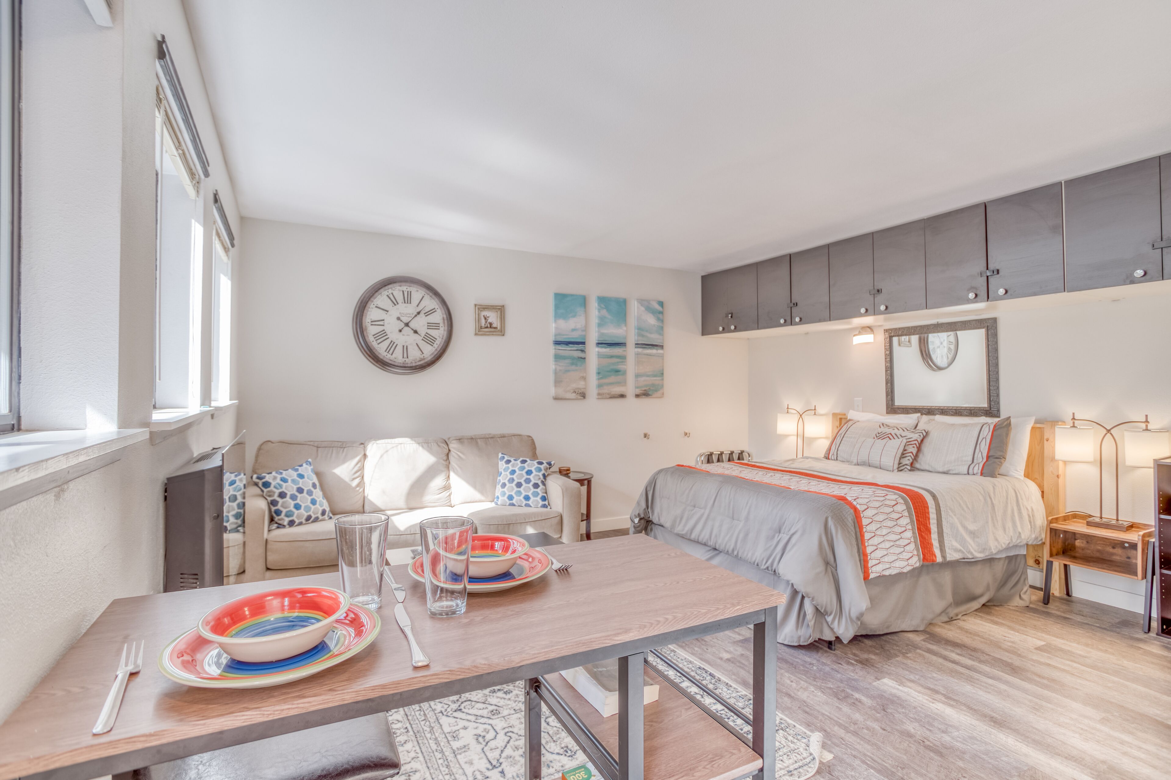 Cozy, Ground-level Sunriver Condo Has in-Wall Fireplace