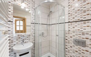 Rom – classic, fjellutsikt | Bad | Dusj og håndklær