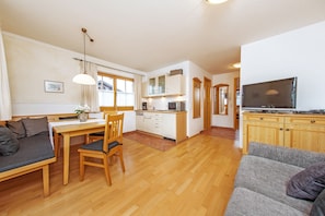 Comfort Condo, 1 Bedroom, Mountain View (Unterberg) | Living area - Gästehaus Bergwinkl (Reit im Winkl)