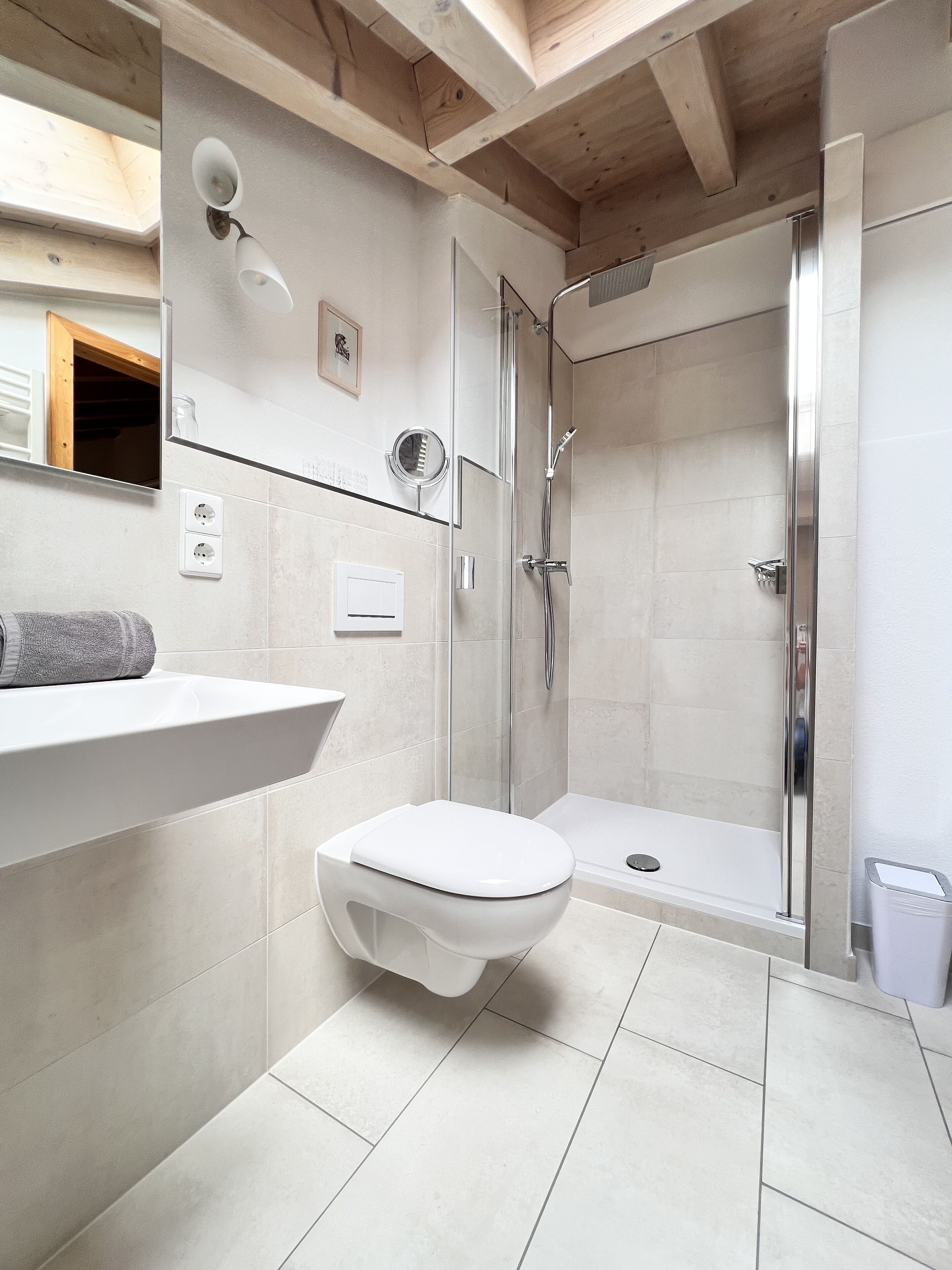 Kondominium Comfort, 1 kamar tidur, pemandangan gunung (Kaiserblick) | Kamar mandi | Shower, pengering rambut, lantai berpemanas, dan handuk