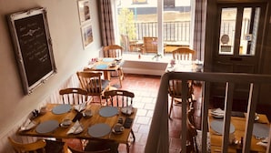 Free daily cooked-to-order breakfast - Dufferin Coaching Inn & Hall (Downpatrick)