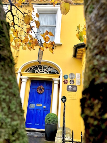 Dufferin Coaching Inn & Hall