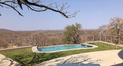 Kifaru Luxury Lodge & Bush Camp