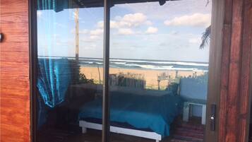 Standard Room | Bed sheets