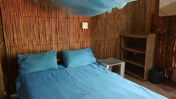 Basic Room | Bed sheets