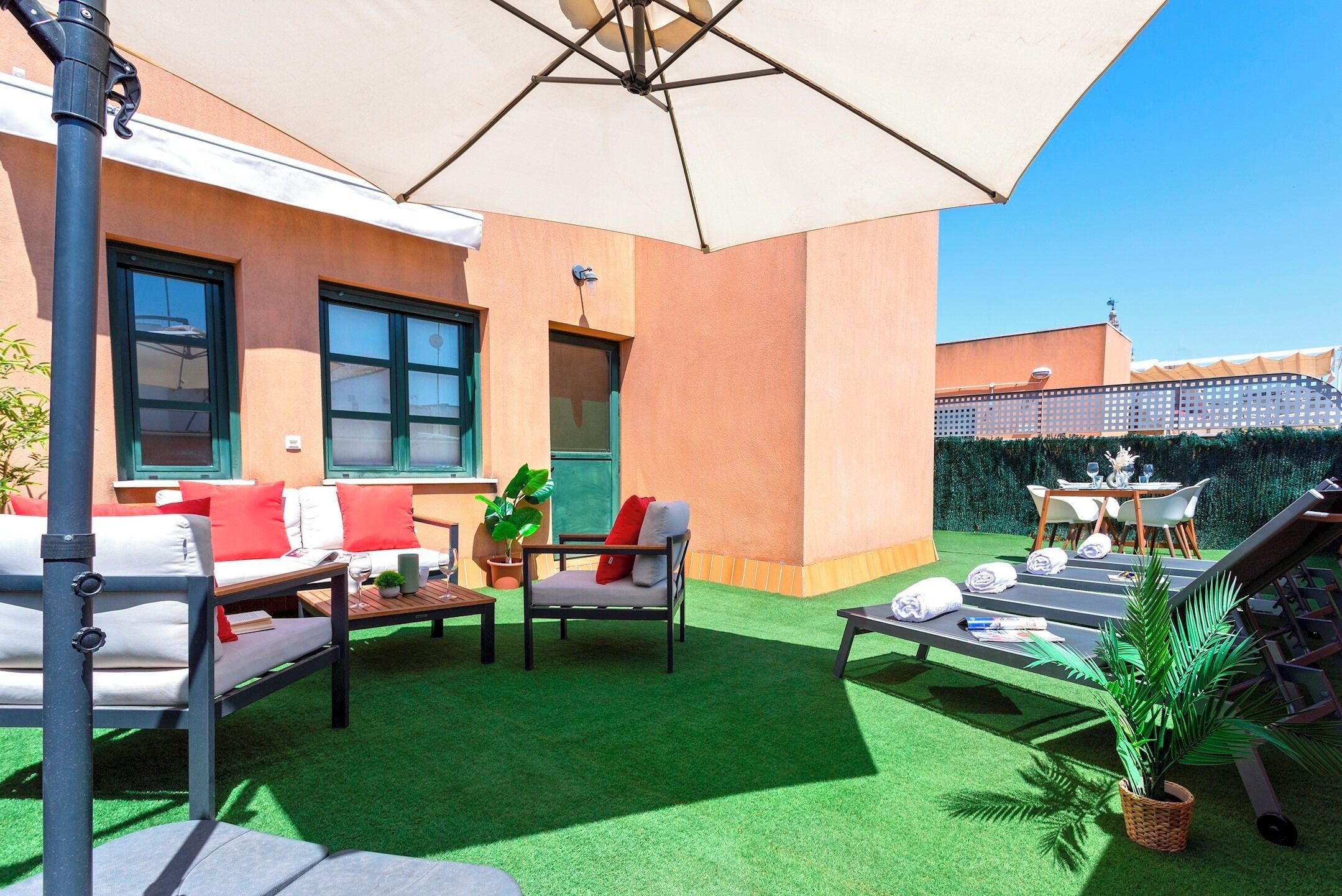 Departamento (3 Bedrooms) | Restaurante al aire libre