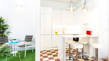 Lejlighed (2 Bedrooms) | Spisning på værelset