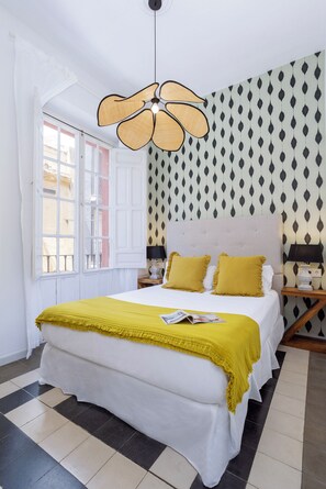 شقة (2 Bedrooms) | 2 عدّة غرف نوم ومكواة/لوح كي وواي فاي مجانًا وملاءات أسرّة