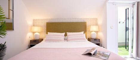 4 bedrooms, desk, iron/ironing board, free WiFi