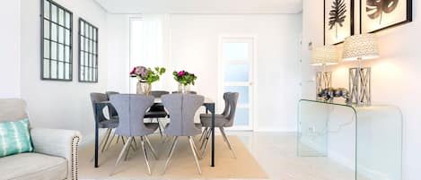 Apartment (3 Bedrooms) | Speisen