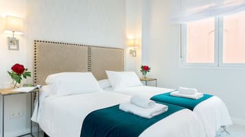 Apartamento (3 Bedrooms) | 3 dormitorios, tabla de planchar con plancha, wifi gratis y ropa de cama