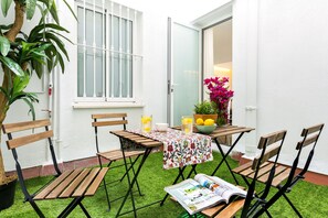 Appartement (3 Bedrooms) | Terrasse/Patio