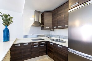 Apartment (1 Bedroom) | Private kitchen